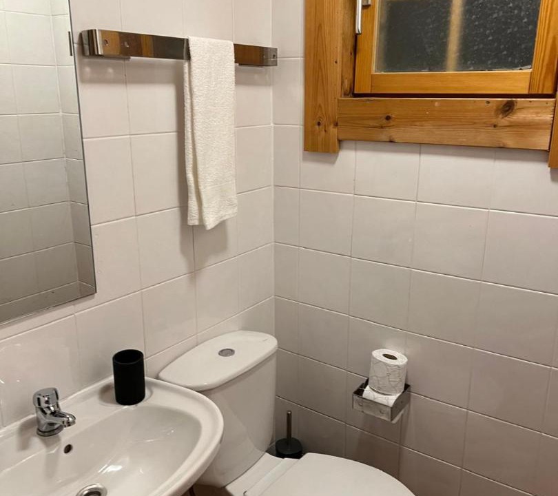 Photo of Bathroom in Penhas da Saude