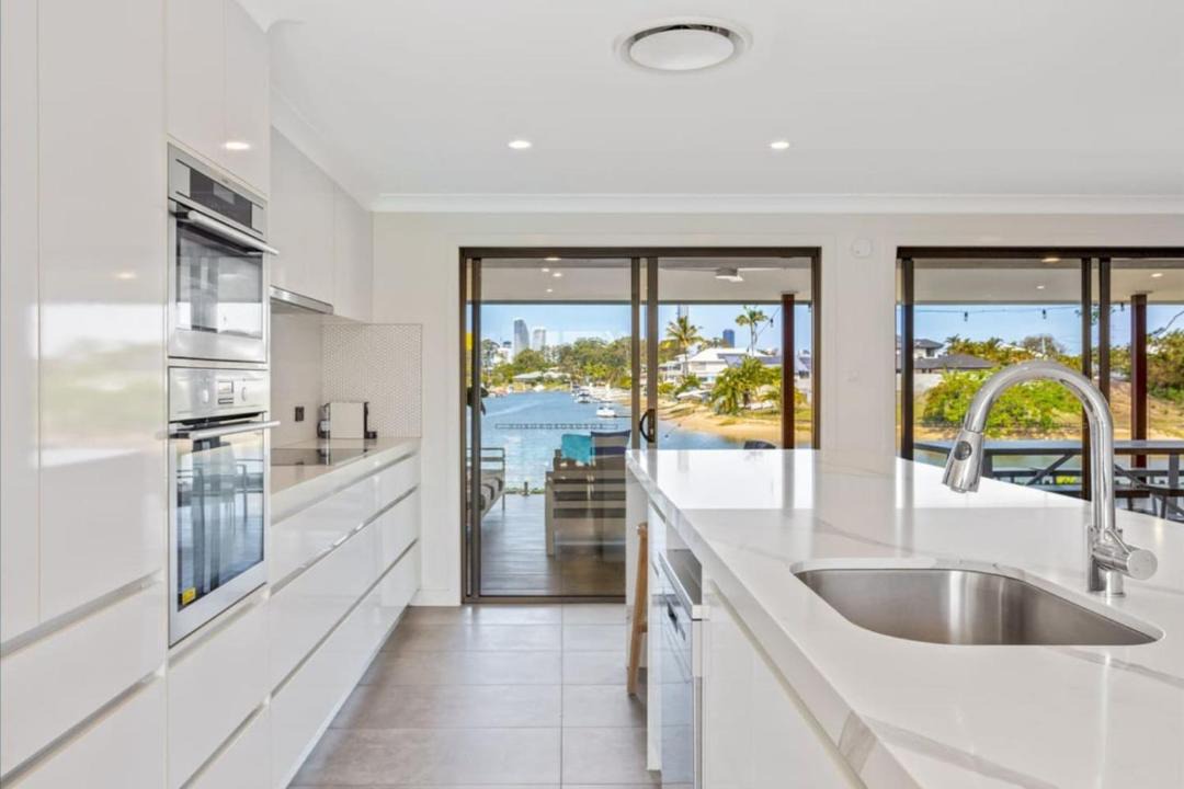 Photo of Others in Broadbeach Waters