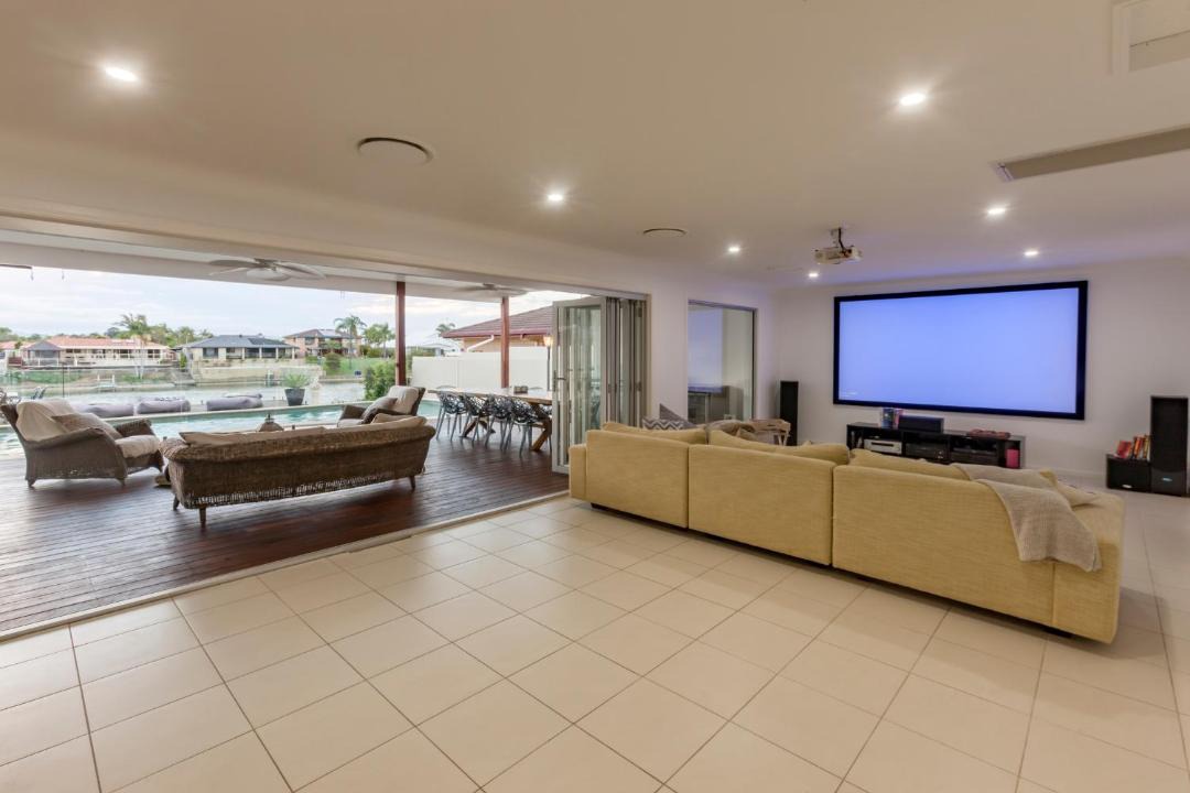 Photo of Livingroom in Mermaid Waters
