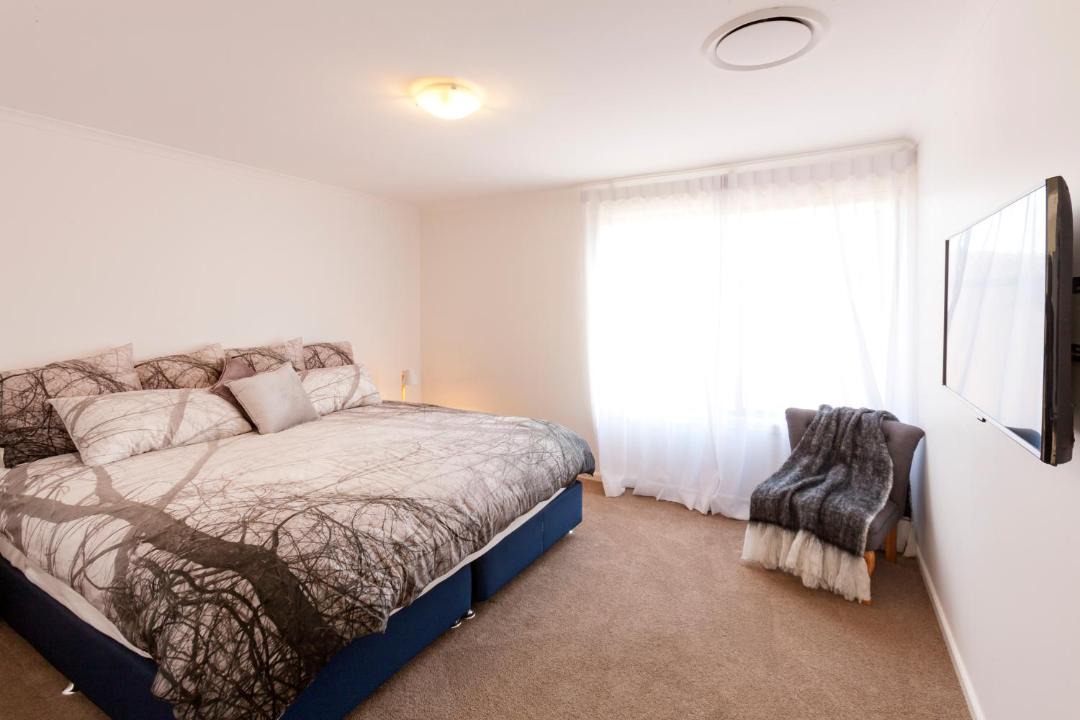Photo of Bedroom in Mermaid Waters