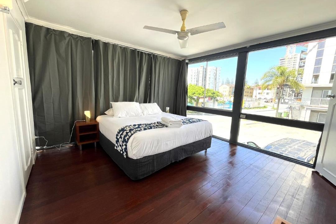 Photo of Bedroom in Mermaid Beach