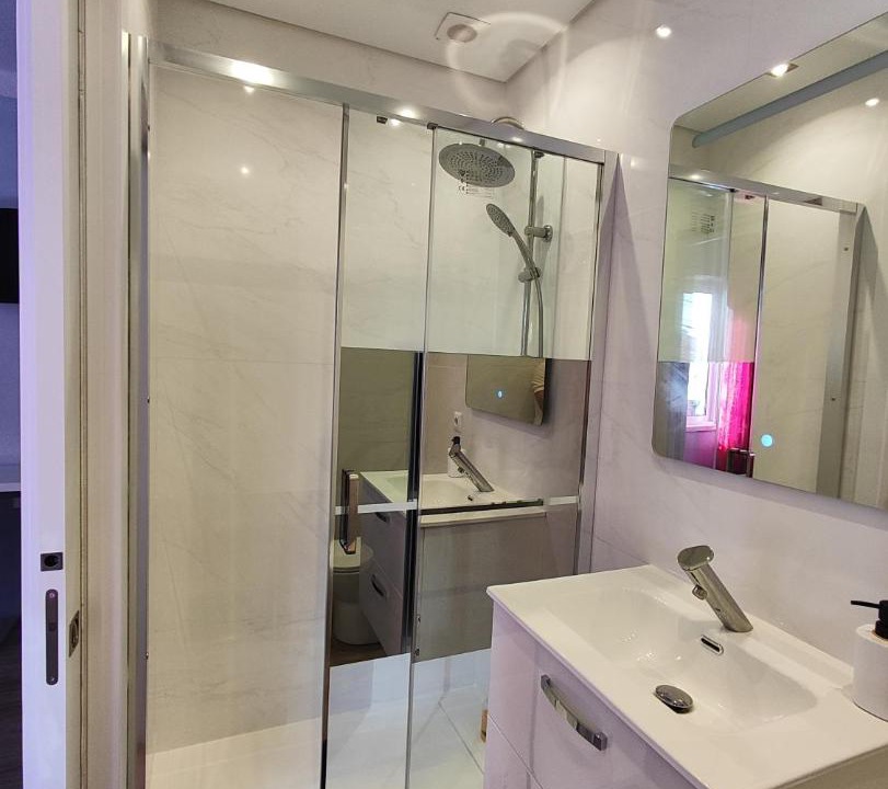 Photo of Bathroom in Loures