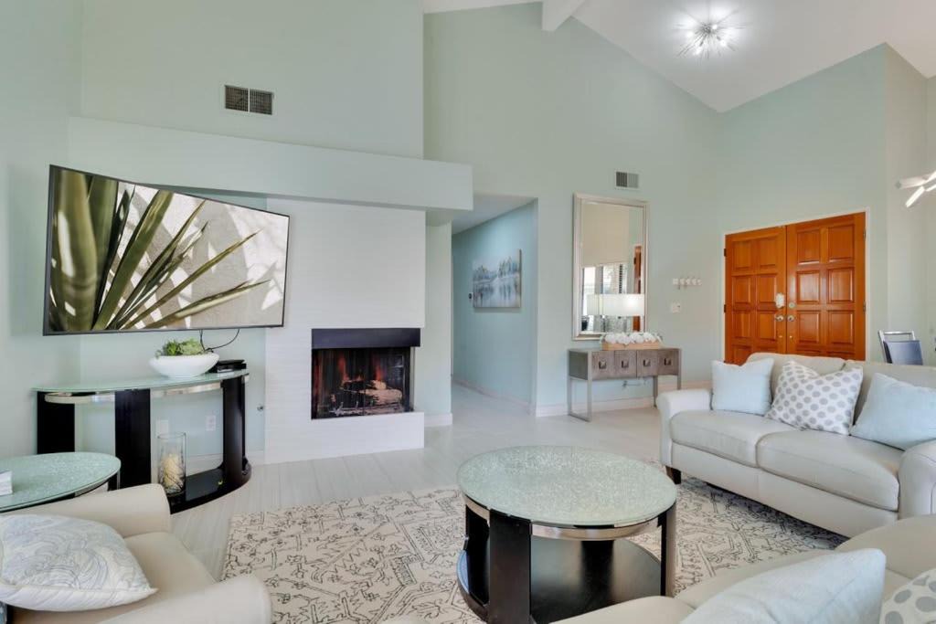 Photo of Livingroom in La Quinta
