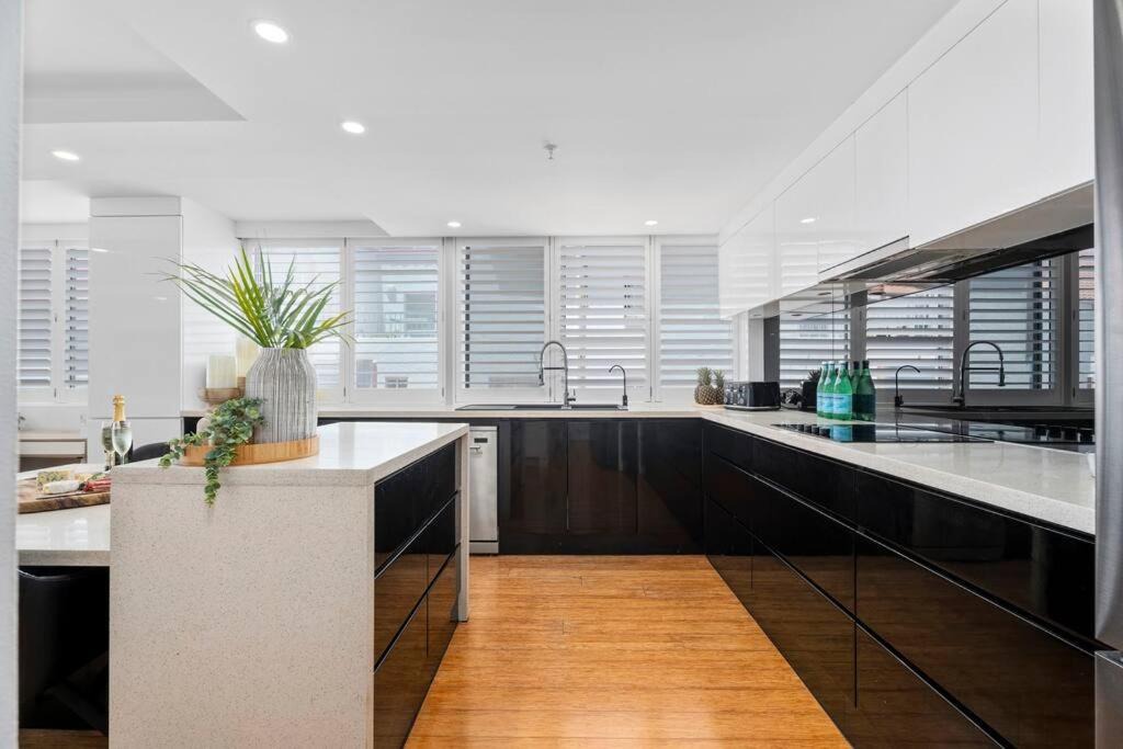 Photo of Kitchen in Surfers Paradise