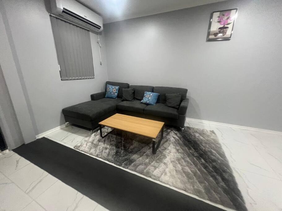 Photo of Livingroom in Nadi