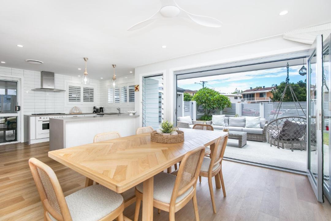 Photo of Livingroom in Burleigh Heads