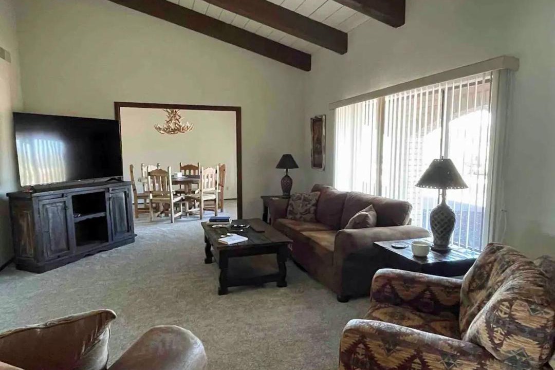 Photo of Livingroom in Wickenburg
