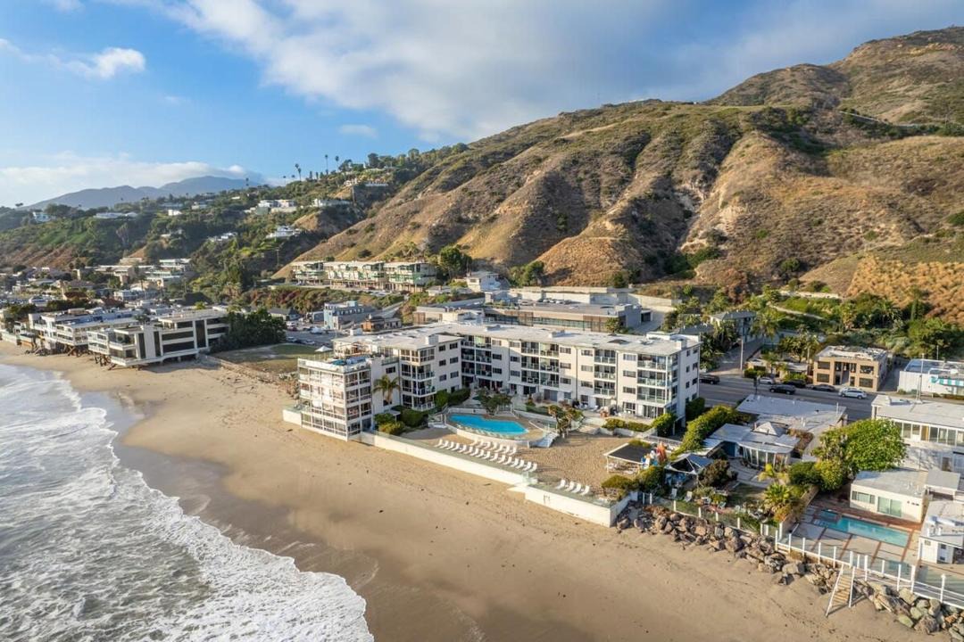 Photo of Others in Eastern Malibu