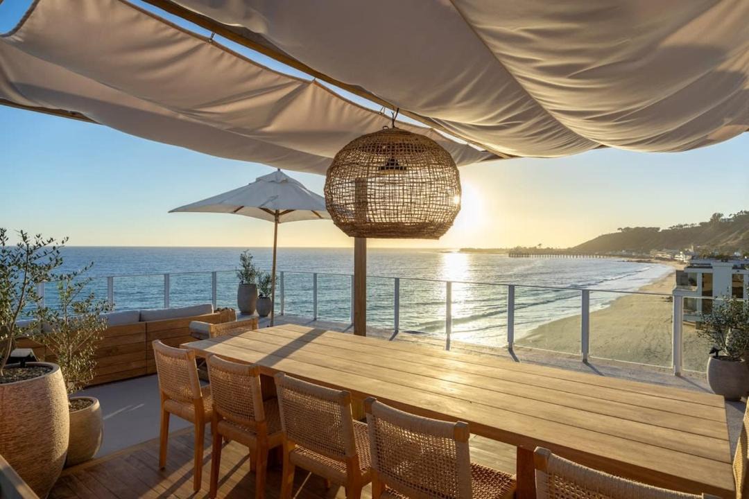 Photo of Patio Balcony in Eastern Malibu