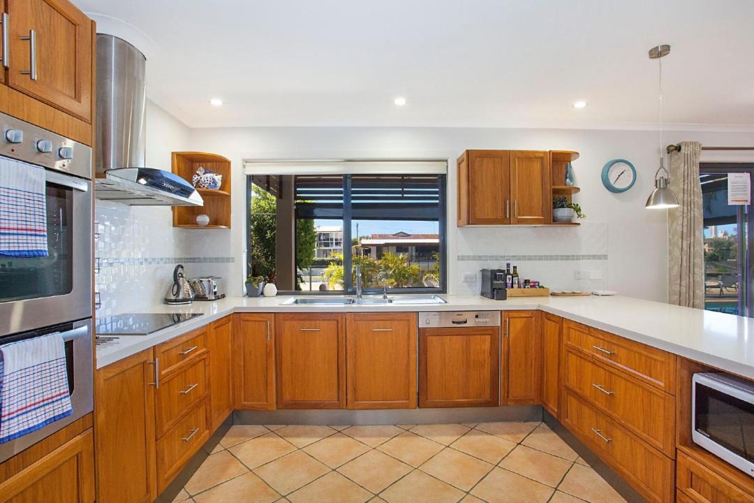 Photo of Kitchen in Broadbeach Waters