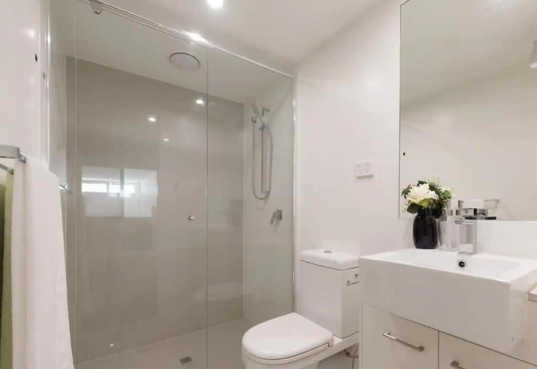 Photo of Others in Wooloowin