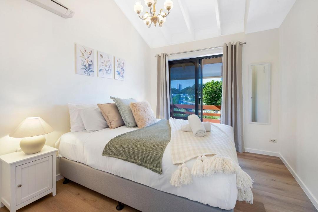 Photo of Bedroom in Mermaid Waters
