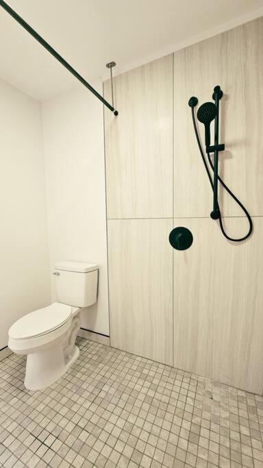 Photo of Bathroom in Wailuku