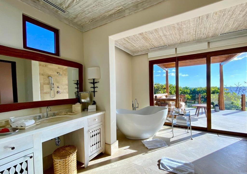 Photo of Bathroom in Guacalito de La Isla