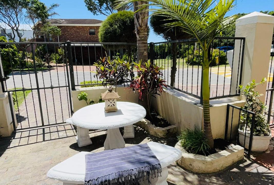 Photo of Patio Balcony in Wavecrest