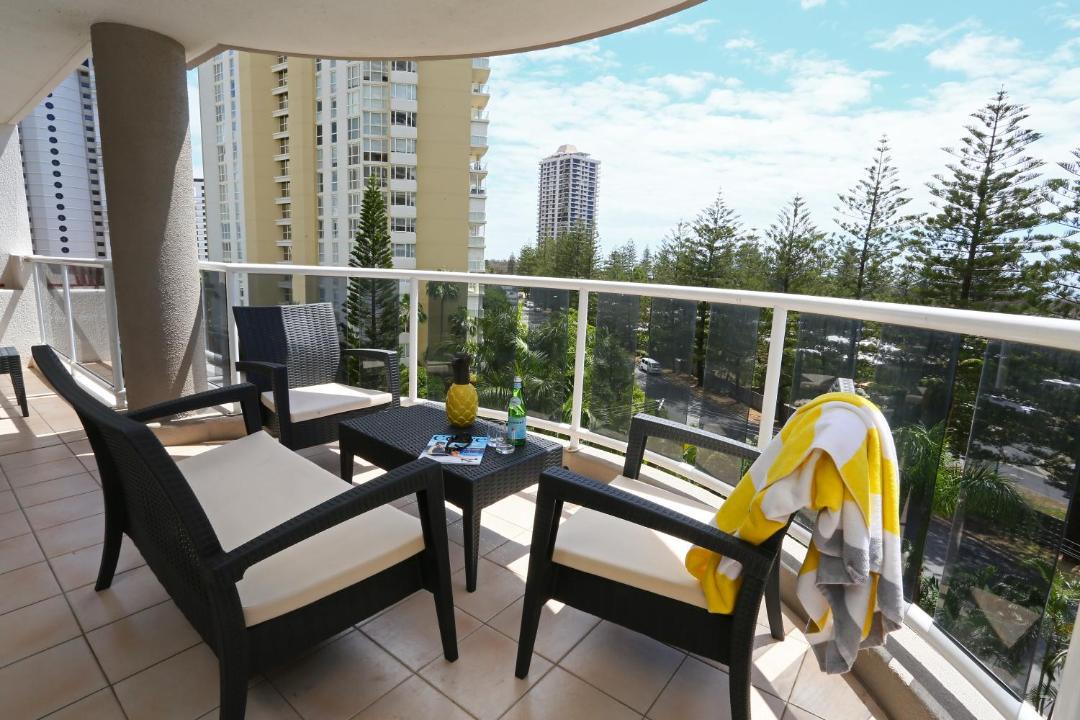 Photo of Patio Balcony in Main Beach