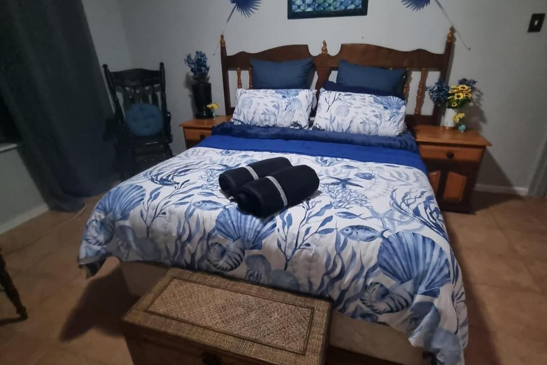 Photo of Bedroom in Aston Bay