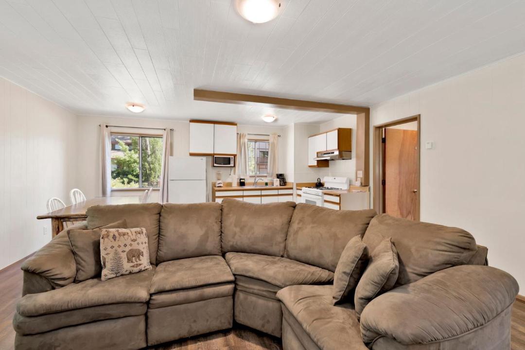 Photo of Livingroom in Big Bear Lake