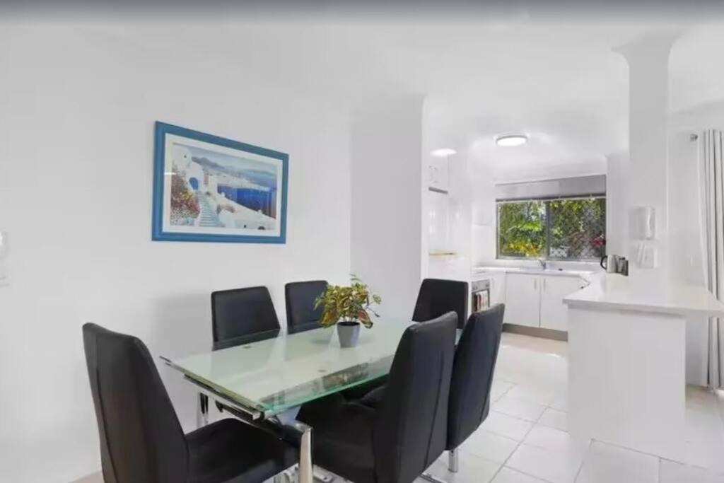 Photo of Livingroom in Mermaid Beach