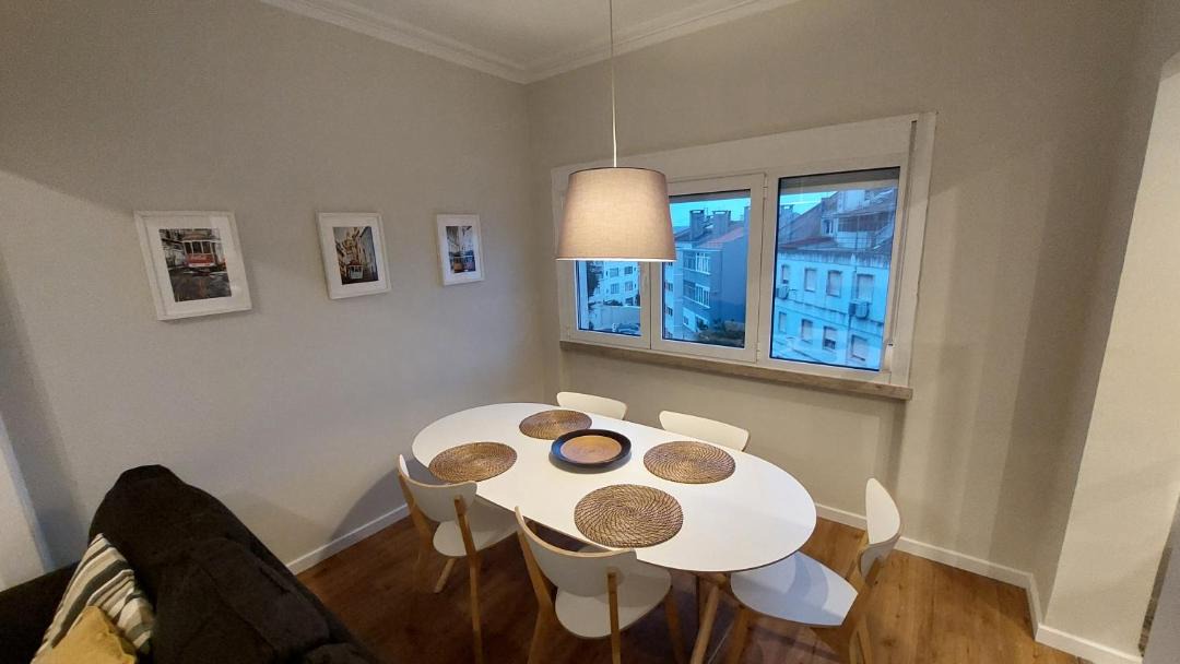 Photo of Livingroom in Linda-a-Velha
