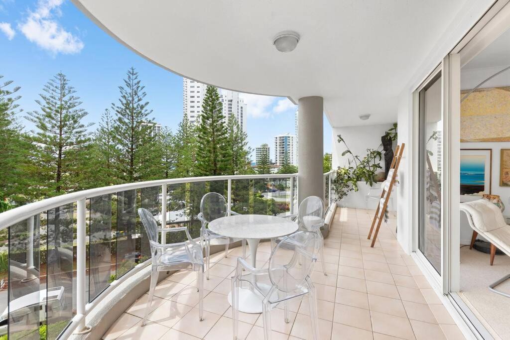 Photo of Patio Balcony in Main Beach