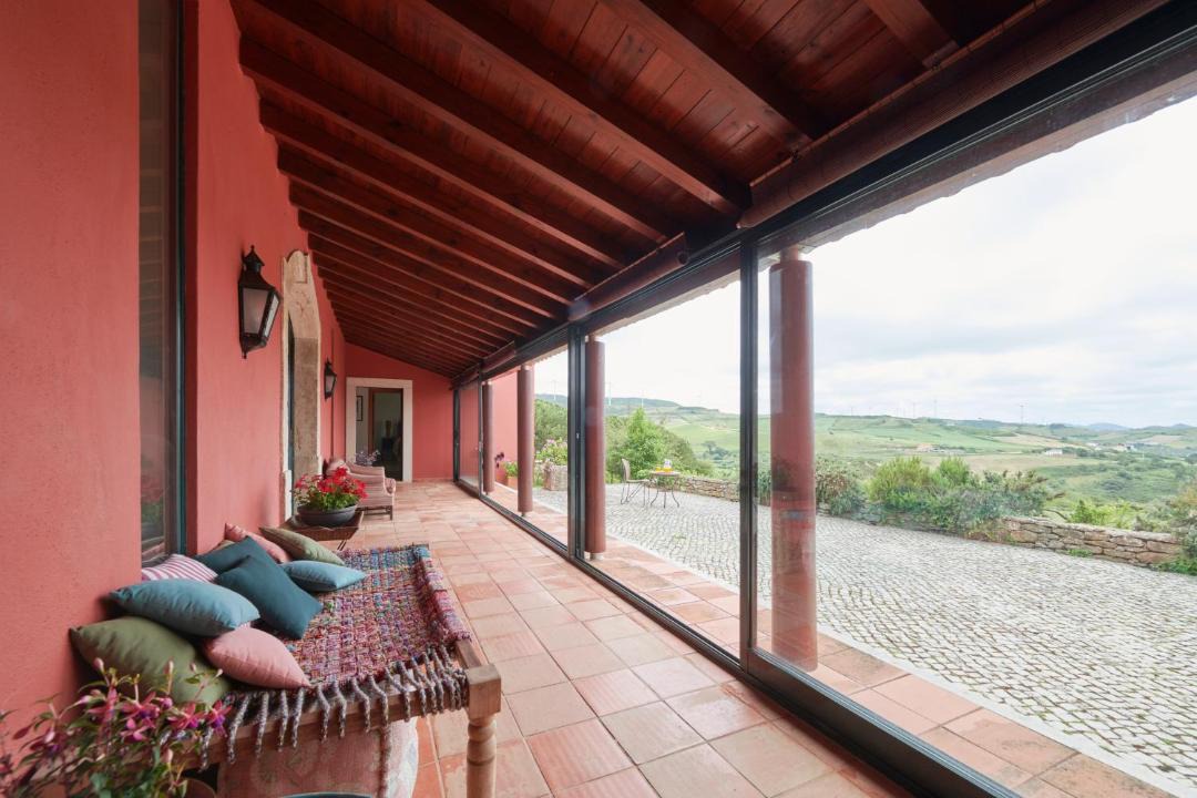 Photo of Patio Balcony in Sobral de Monte Agraco