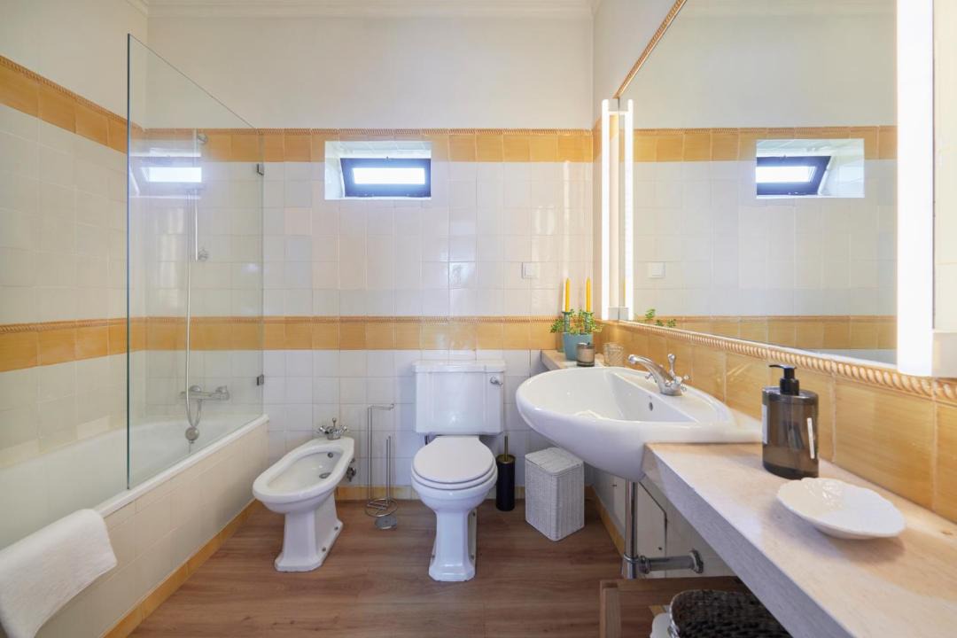Photo of Bathroom in Sobral de Monte Agraco