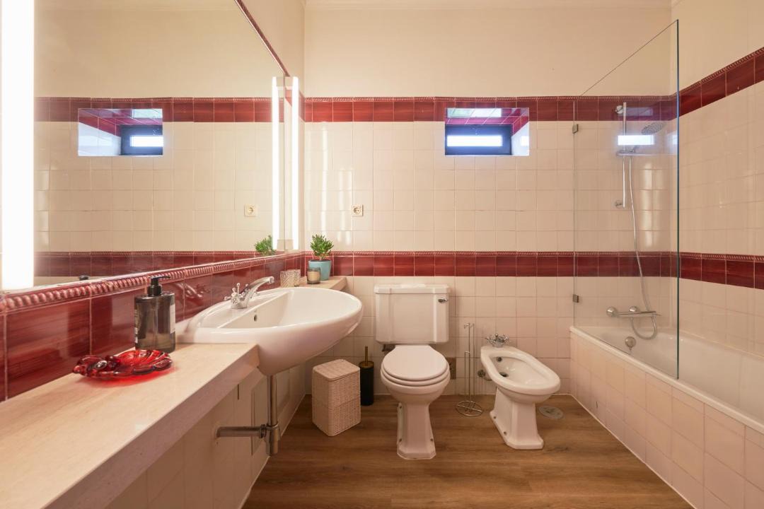 Photo of Bathroom in Sobral de Monte Agraco