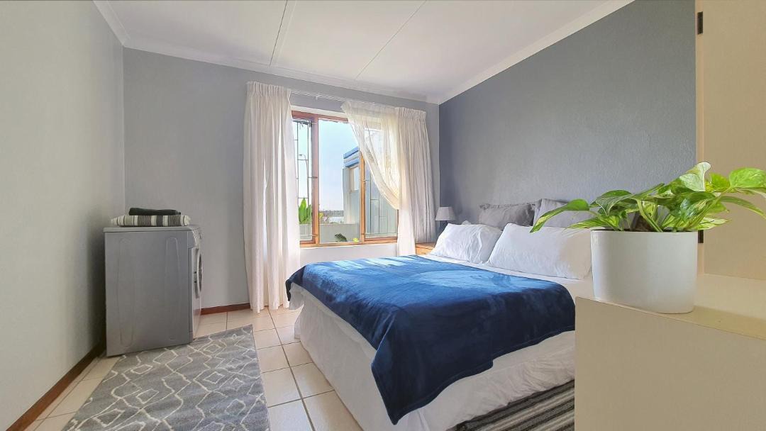 Photo of Bedroom in Aston Bay