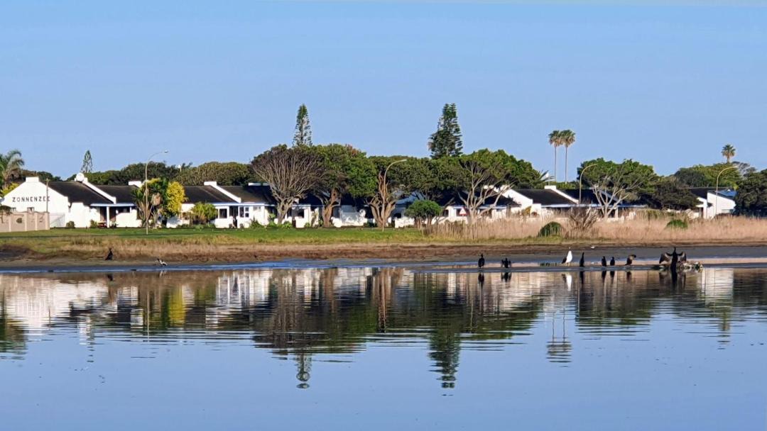 Photo of Outdoor in Aston Bay