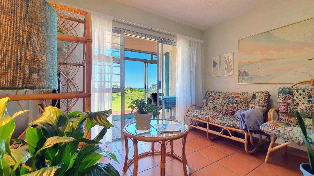 Photo of Livingroom in Aston Bay