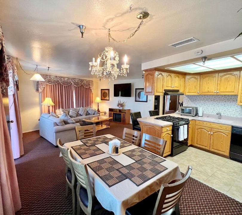 Photo of Kitchen in Oak View