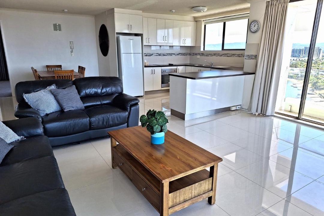 Photo of Livingroom in Mermaid Waters