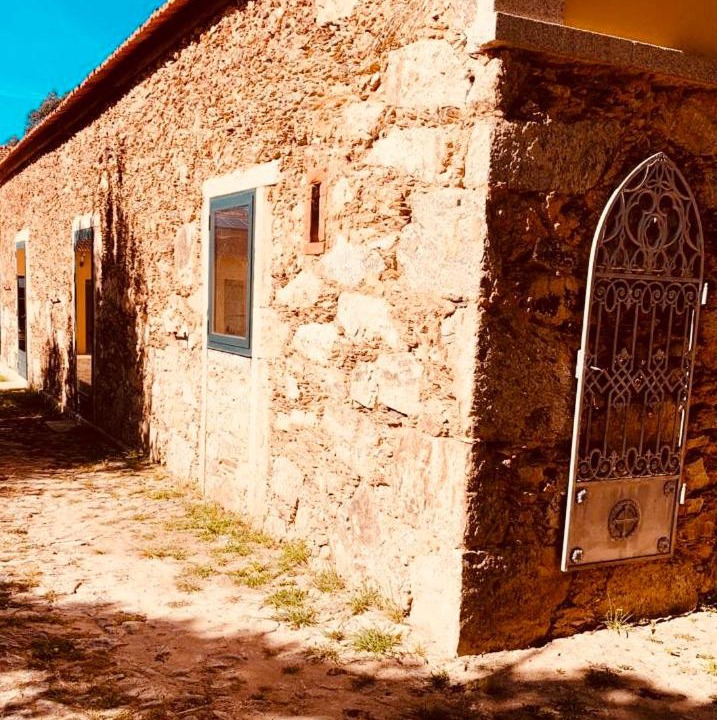 Photo of Buildings in Troviscal