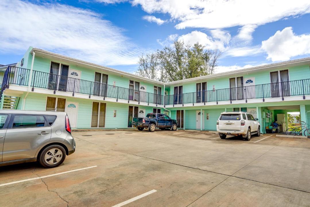 Photo of Buildings in Waialua