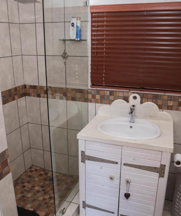 Photo of Bathroom in Wavecrest
