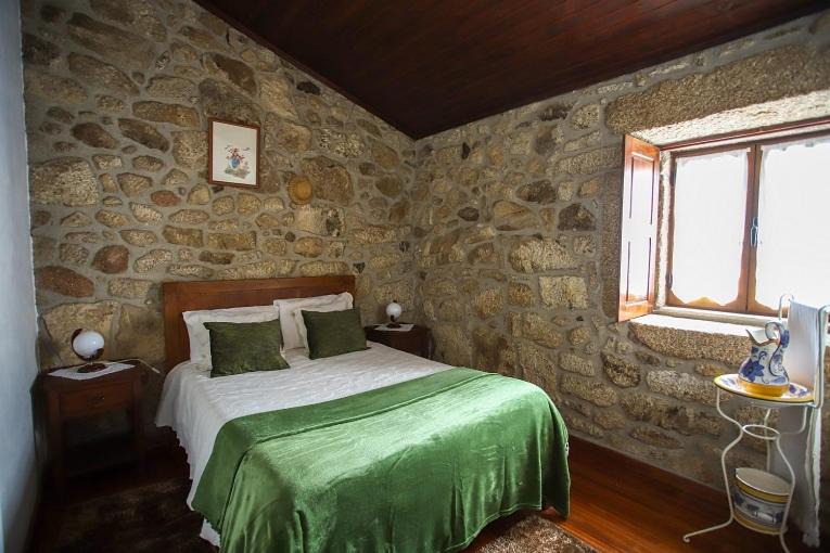 Photo of Bedroom in Sortelha