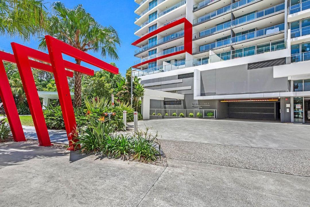 Photo of Buildings in Biggera Waters