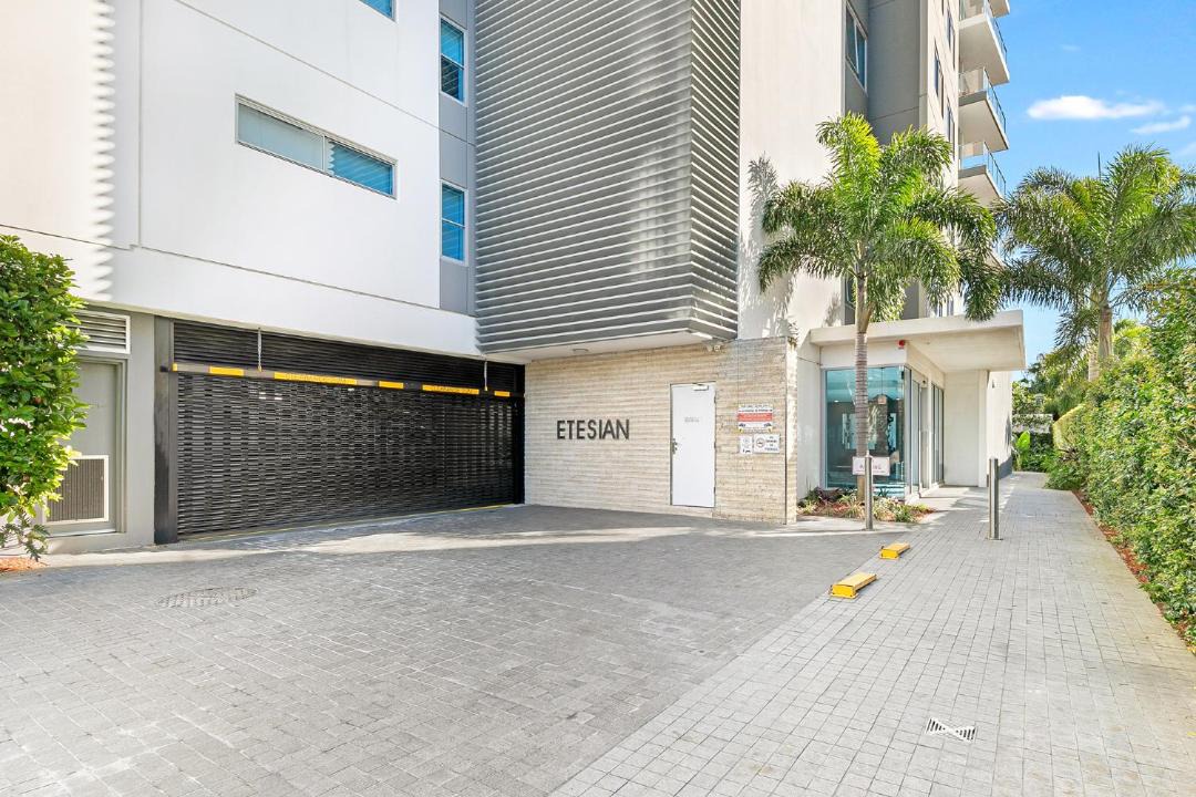 Photo of Buildings in Biggera Waters