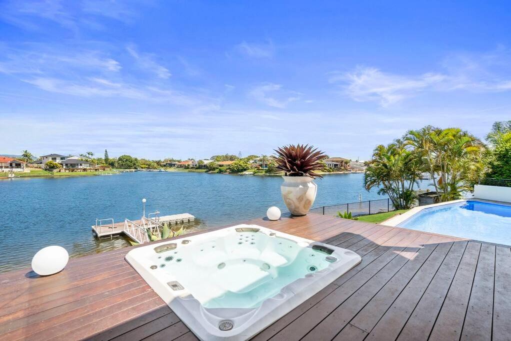 Photo of Outdoor in Broadbeach Waters