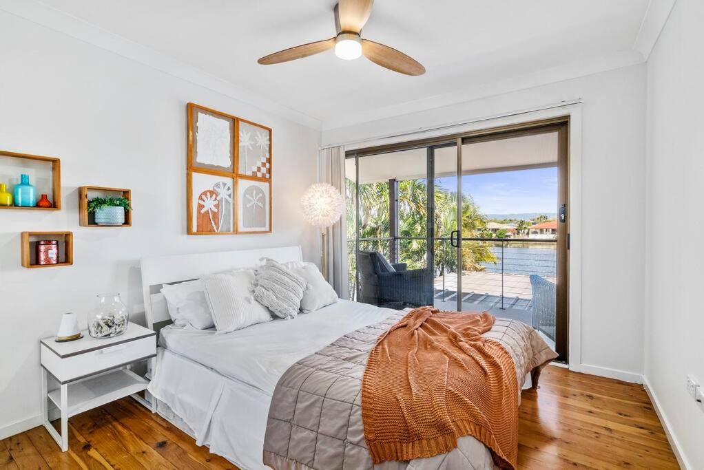 Photo of Bedroom in Broadbeach Waters