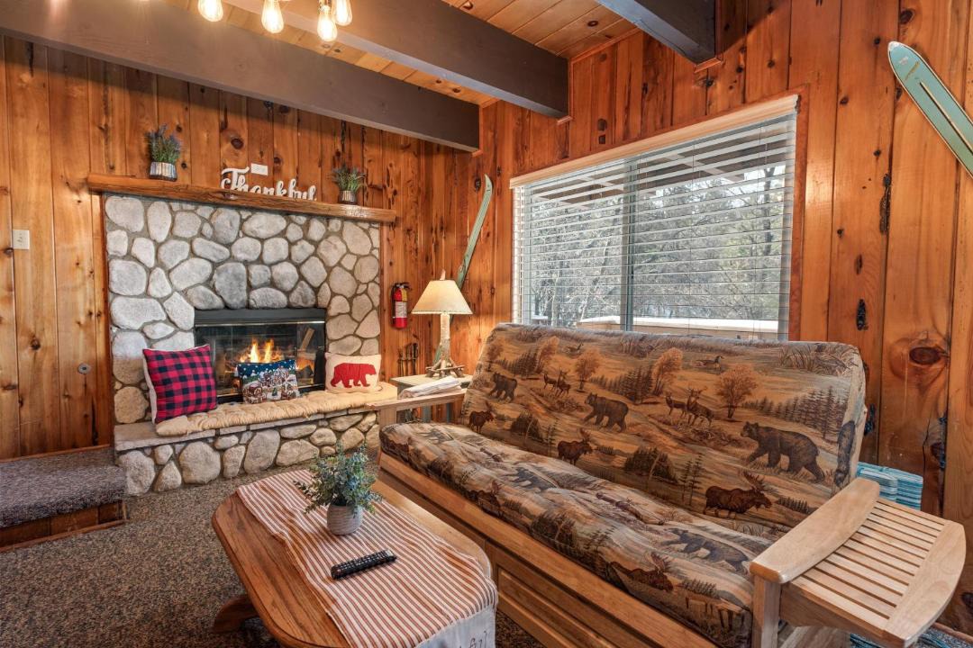 Photo of Livingroom in Upper Moonridge
