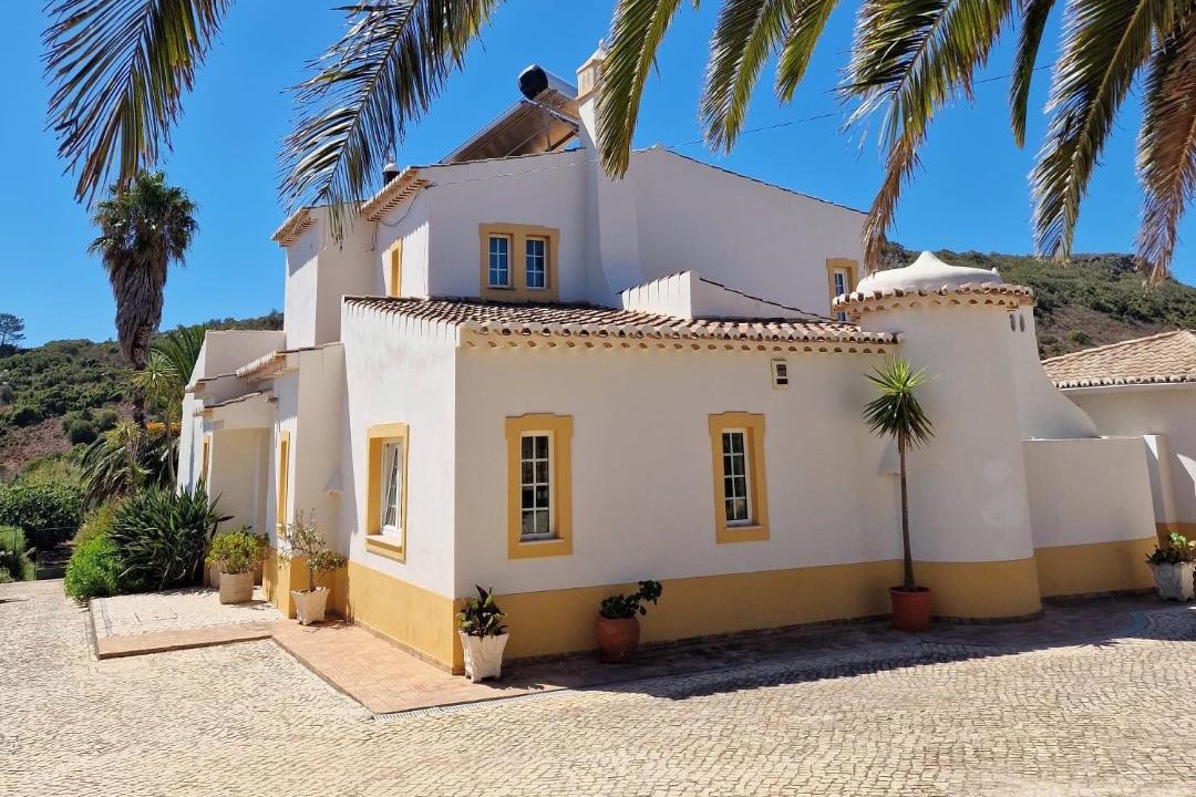 Photo of Buildings in Bensafrim