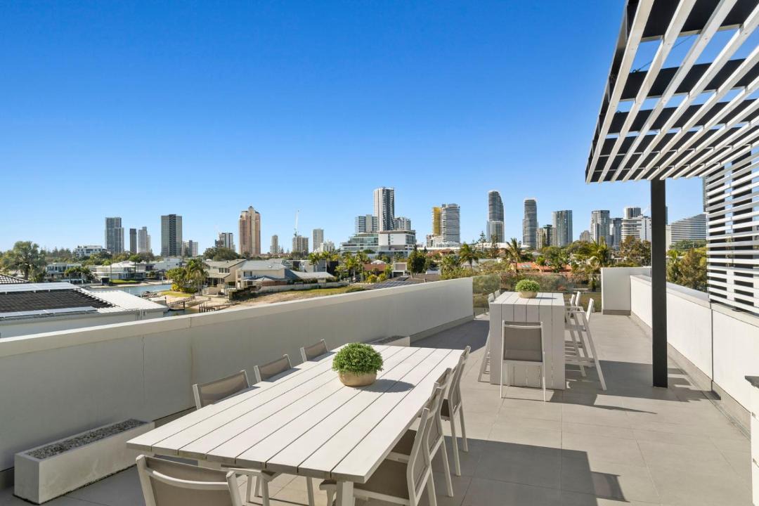 Photo of Patio Balcony in Broadbeach Waters