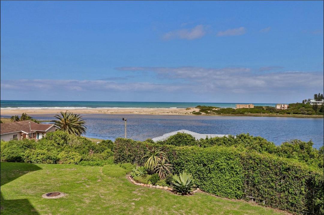 Photo of Others in Aston Bay