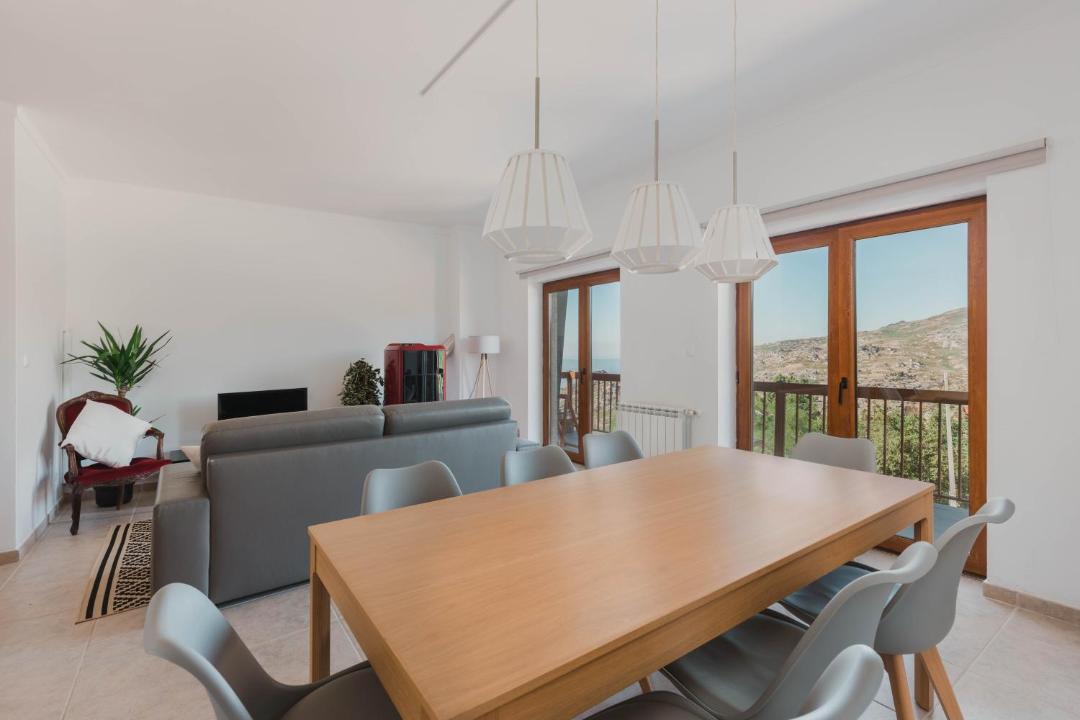 Photo of Livingroom in Penhas da Saude
