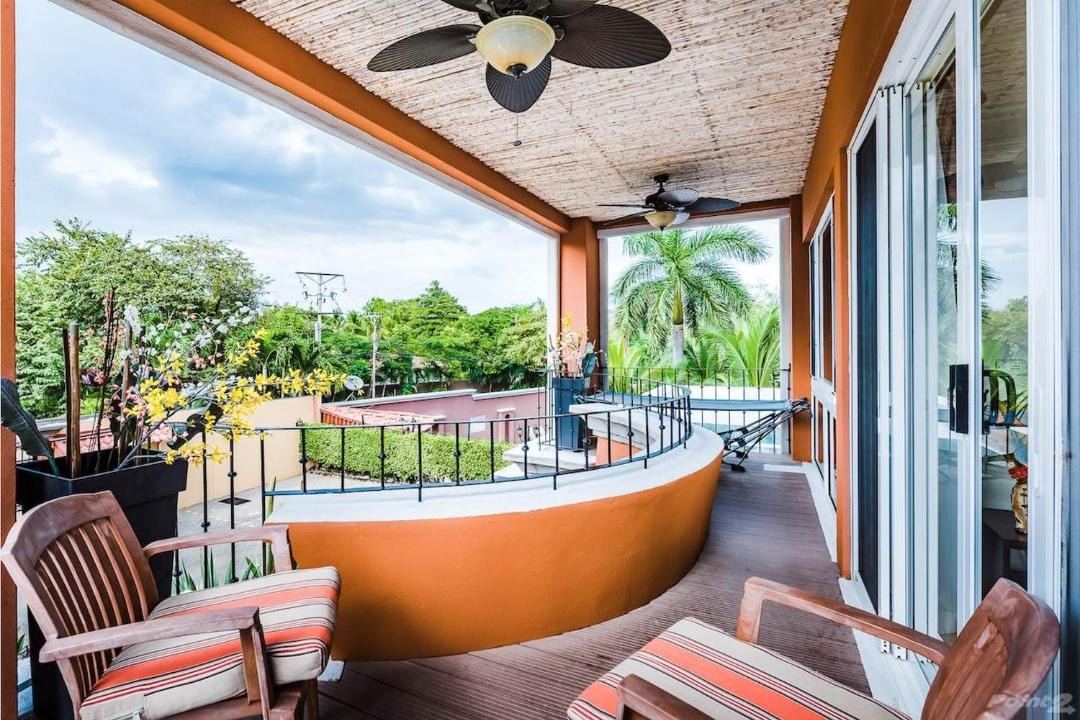 Photo of Patio Balcony in Playa Langosta
