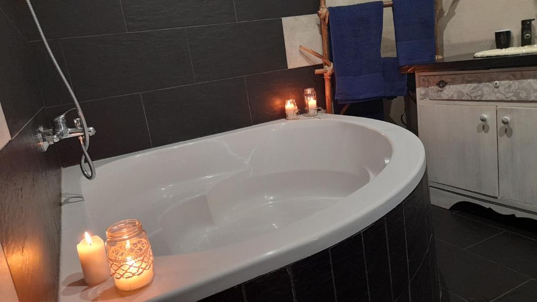 Photo of Bathroom in Penacova