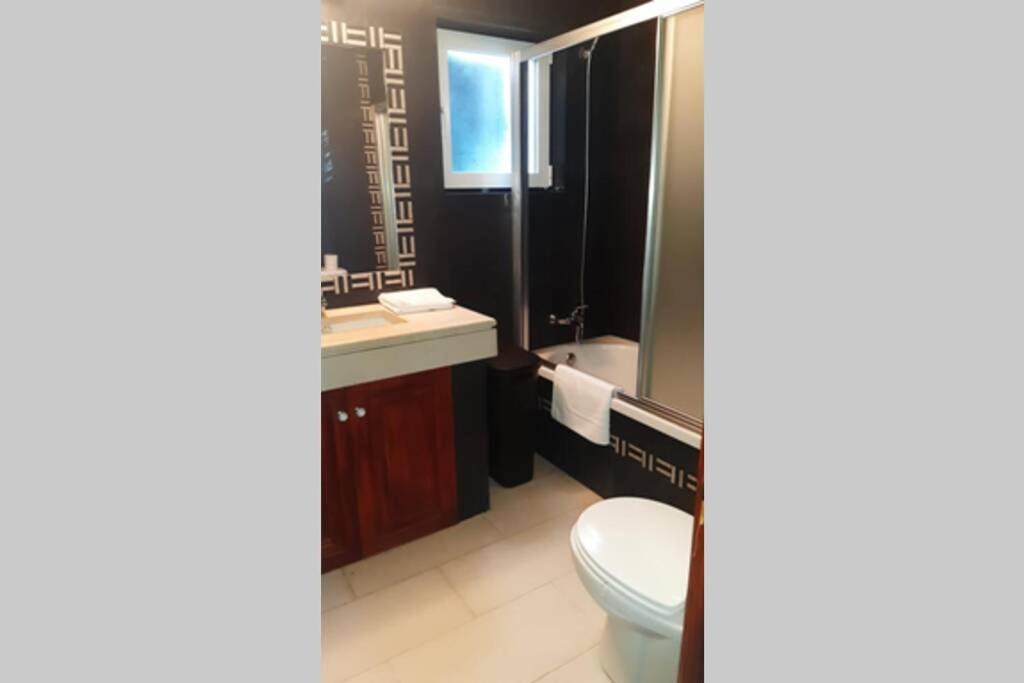 Photo of Bathroom in Azoia