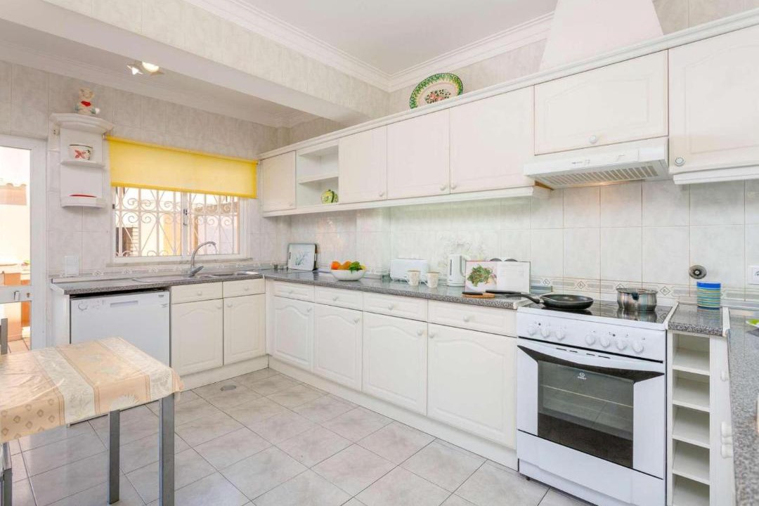 Photo of Kitchen in Quarteira